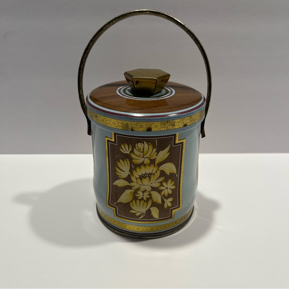 Vintage Collectible Murray Allen Confections Tin Made in England patina